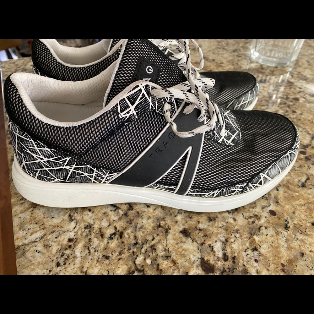 Brand New Traq Shoes Gem